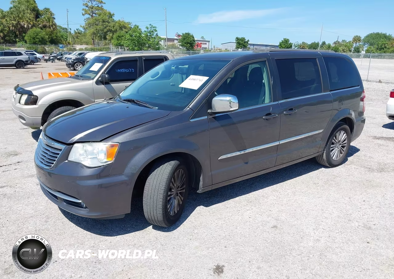 2015 Chrysler Town & Country Touring-L VIN:2C4RC1CG1FR742418 - 2