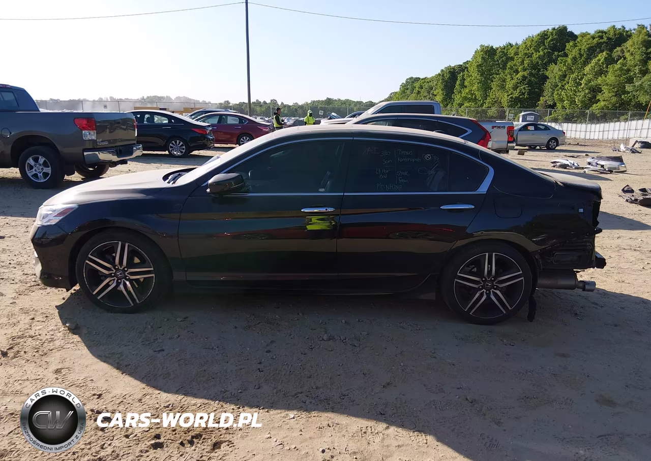 2016 Honda Accord Touring VIN:1HGCR3F95GA801278 - 15