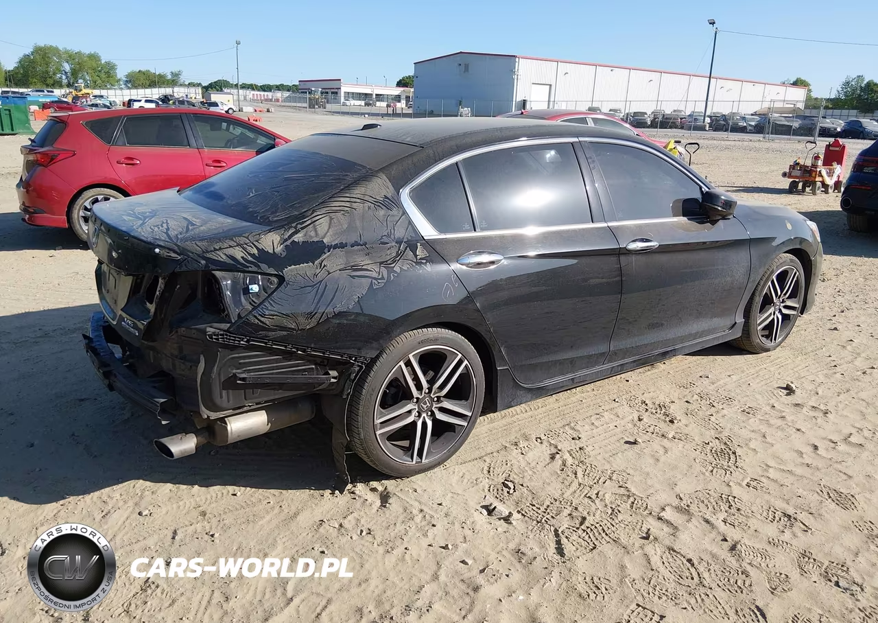 2016 Honda Accord Touring VIN:1HGCR3F95GA801278 - 4