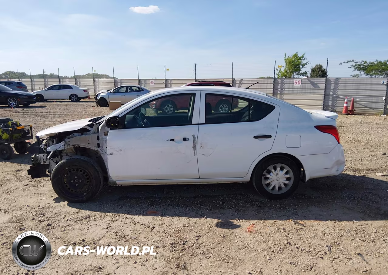 2015 Nissan Versa 1.6 S+ VIN:3N1CN7AP3FL918276 - 15