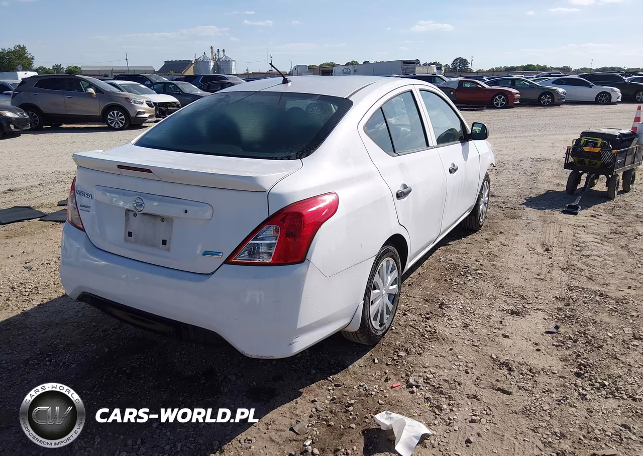 2015 Nissan Versa 1.6 S+ VIN:3N1CN7AP3FL918276 - 4