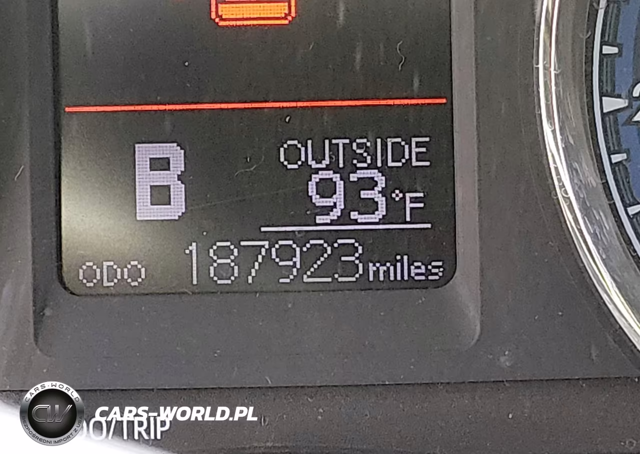 2017 Toyota Corolla Le VIN:5YFBURHE1HP624201 - 15