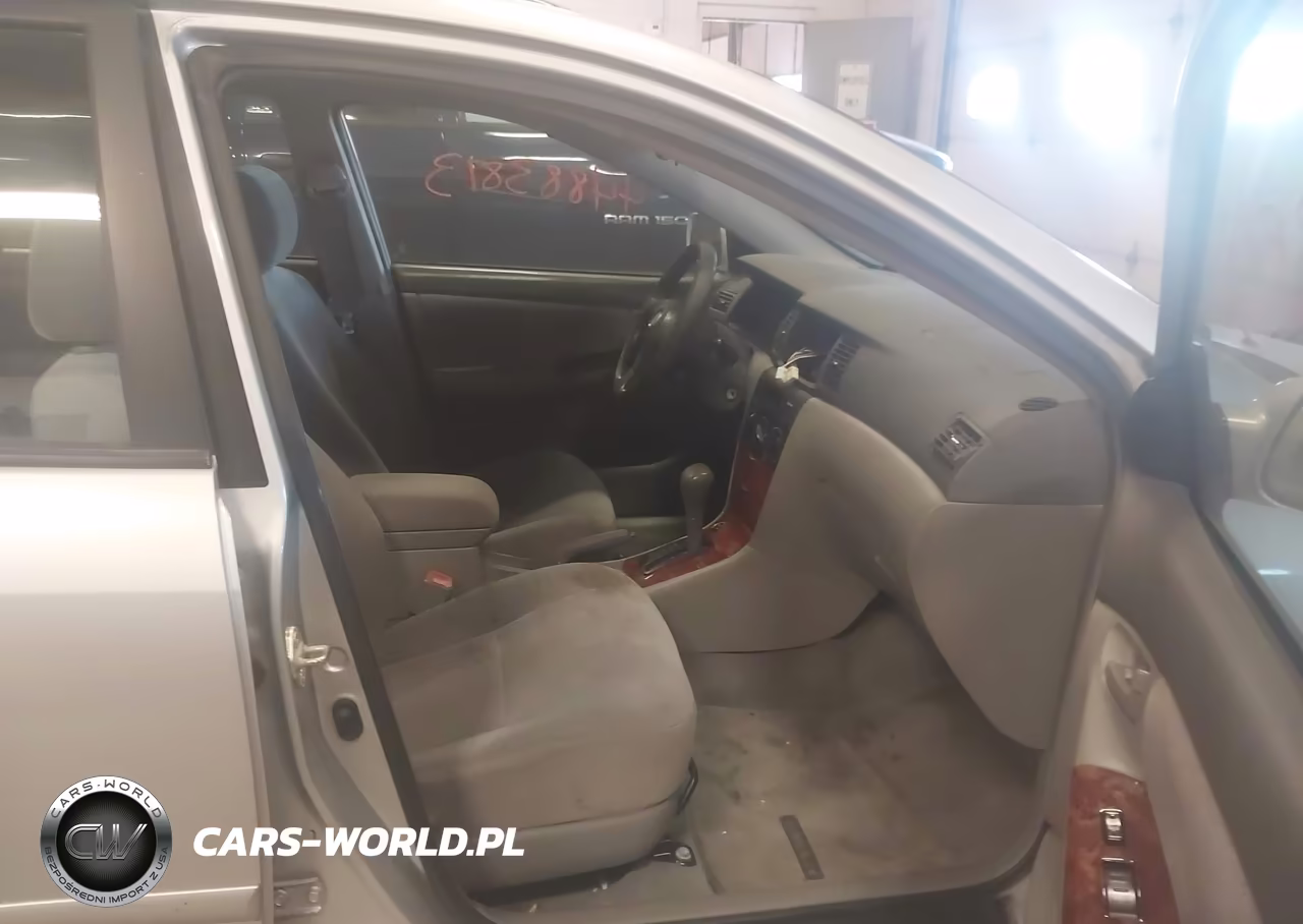2005 Toyota Corolla Le VIN:1NXBR32E45Z559667 - 5