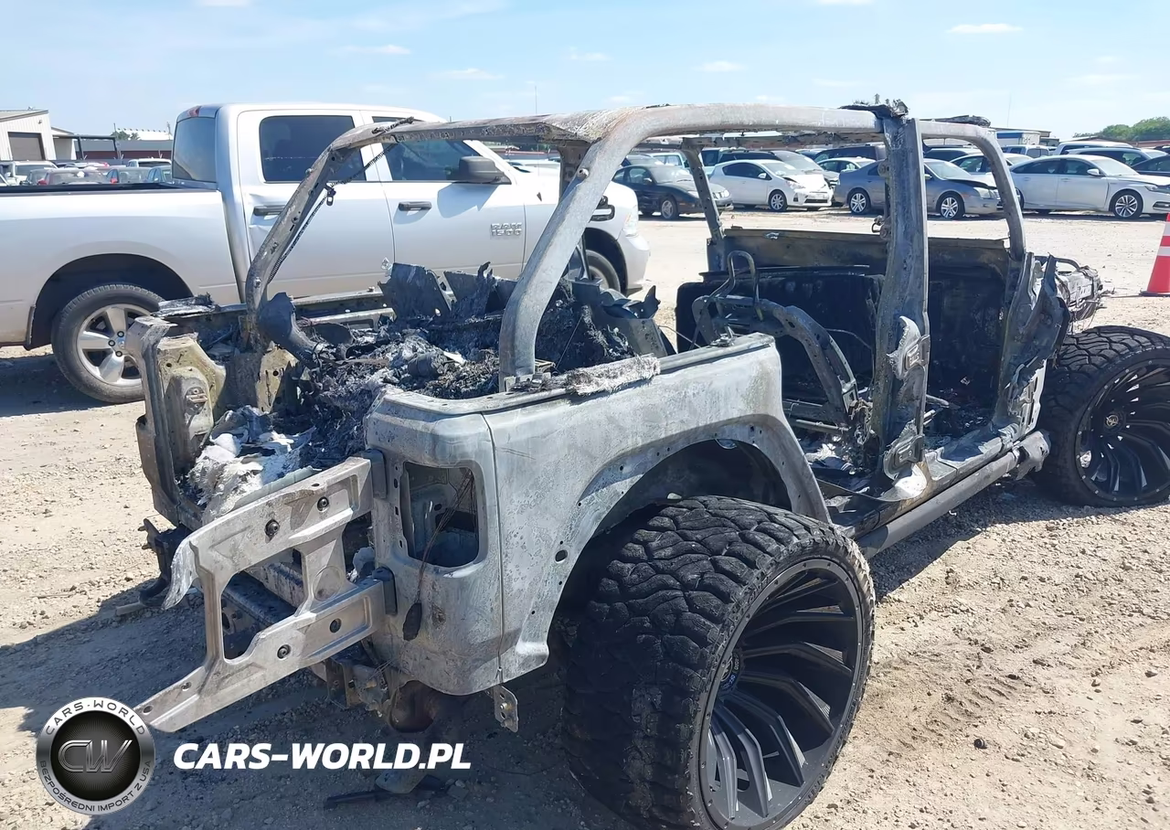 2018 Jeep Wrangler Unlimited Sport S 4X4 VIN:1C4HJXDG2JW114628 - 13