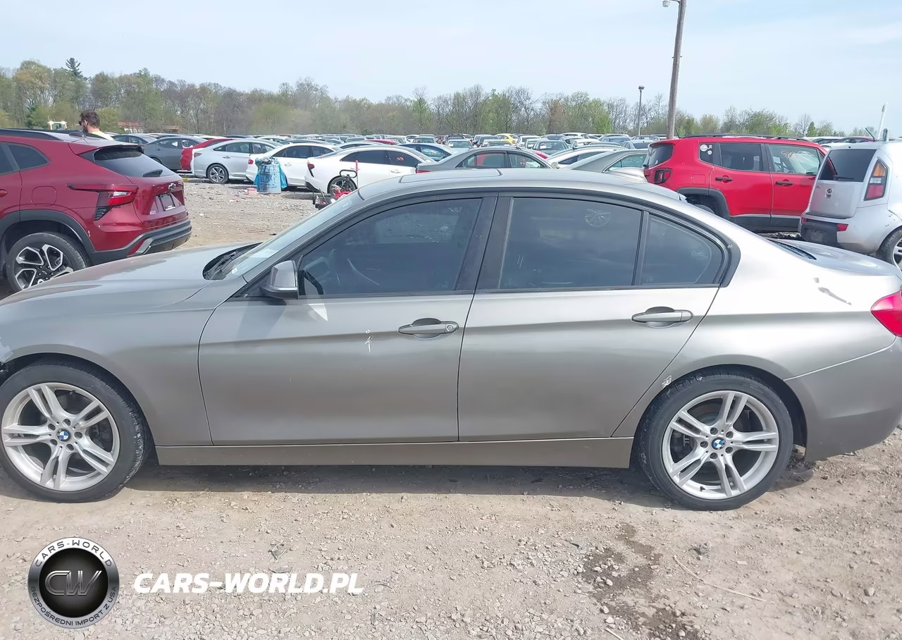 2018 BMW 320I xDrive VIN:WBA8A3C53JA488412 - 14
