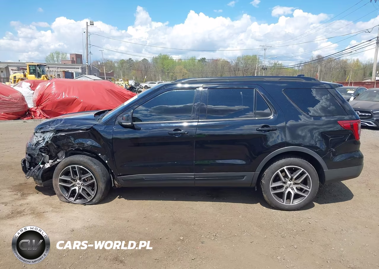 2017 Ford Explorer Sport VIN:1FM5K8GT3HGB48902 - 14
