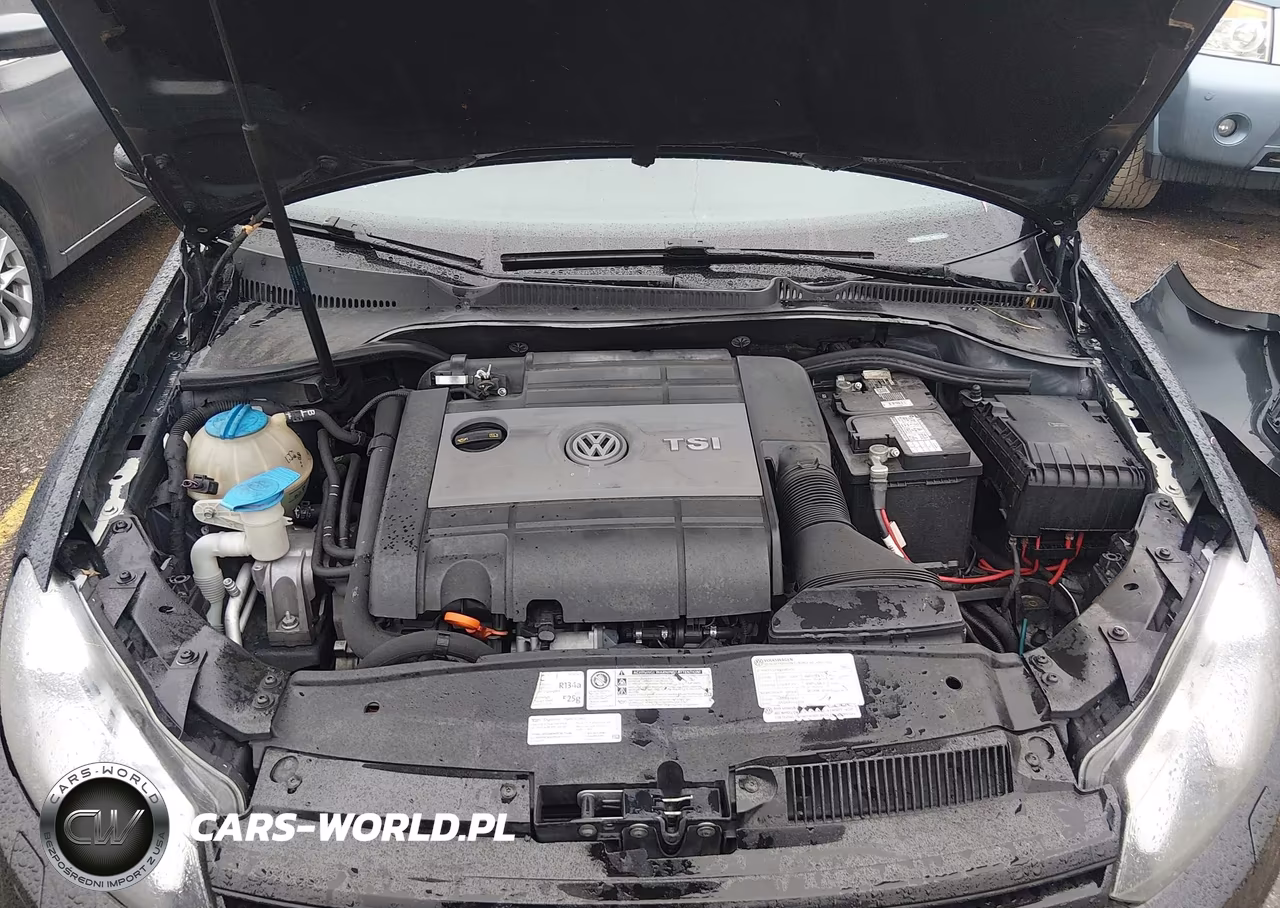 2013 Volkswagen Golf R 4-Door VIN:WVWPF7AJ8DW075061 - 10