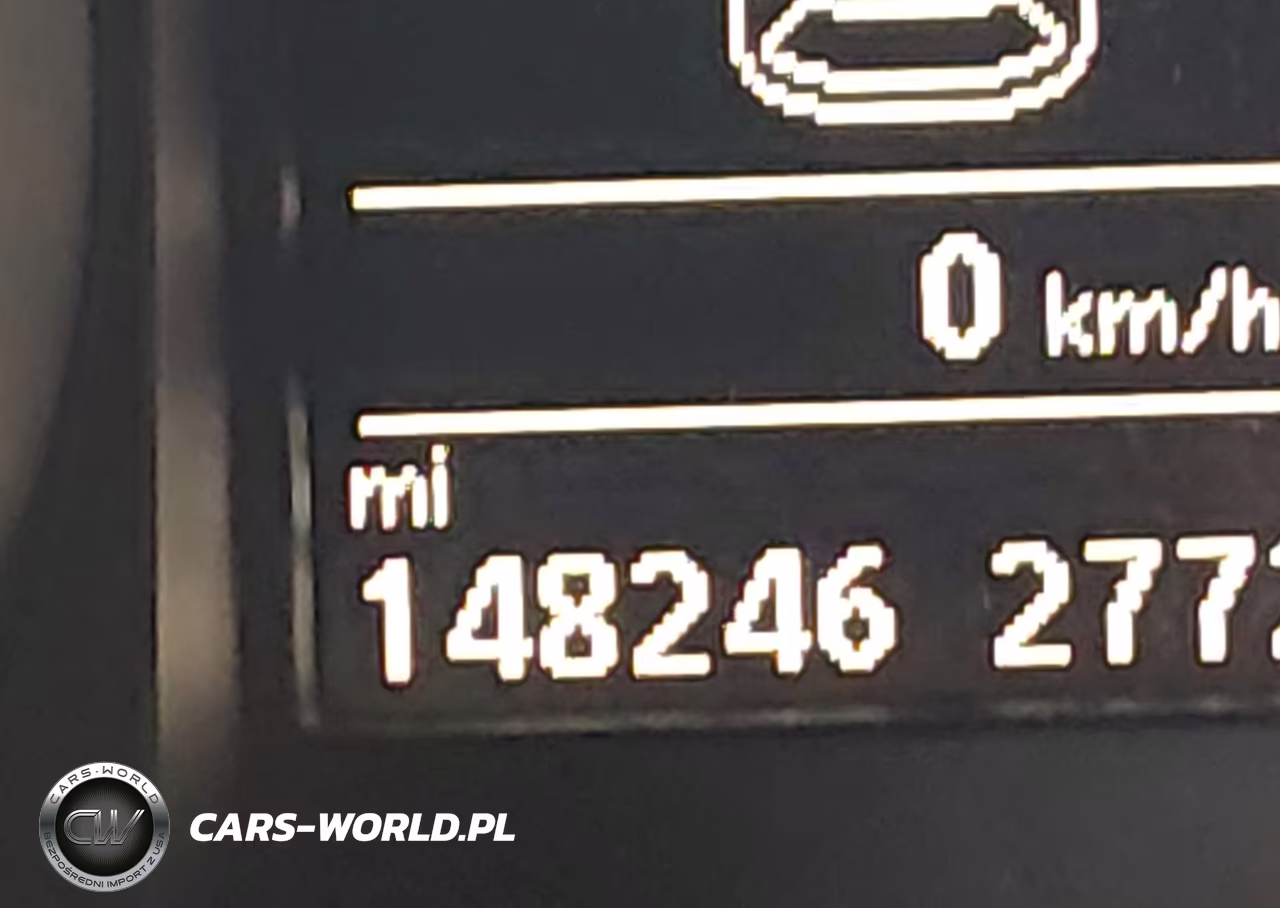 2013 Volkswagen Golf R 4-Door VIN:WVWPF7AJ8DW075061 - 16