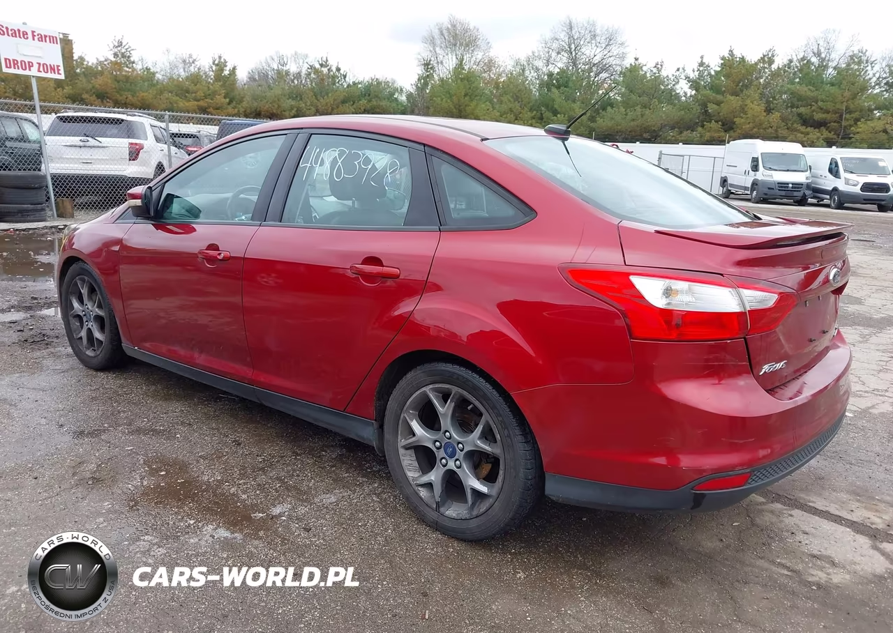 2014 Ford Focus Se VIN:1FADP3F28EL181433 - 3