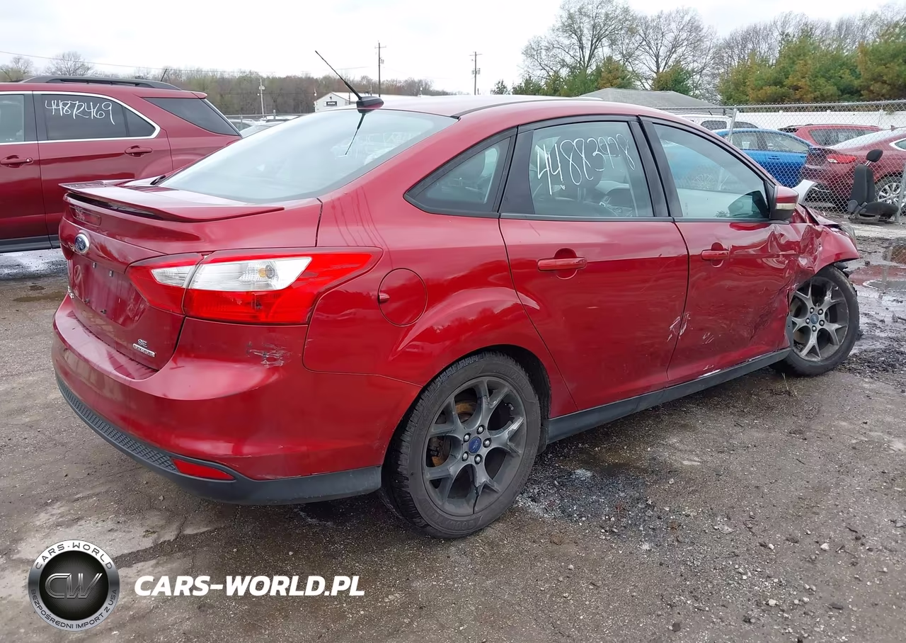 2014 Ford Focus Se VIN:1FADP3F28EL181433 - 4