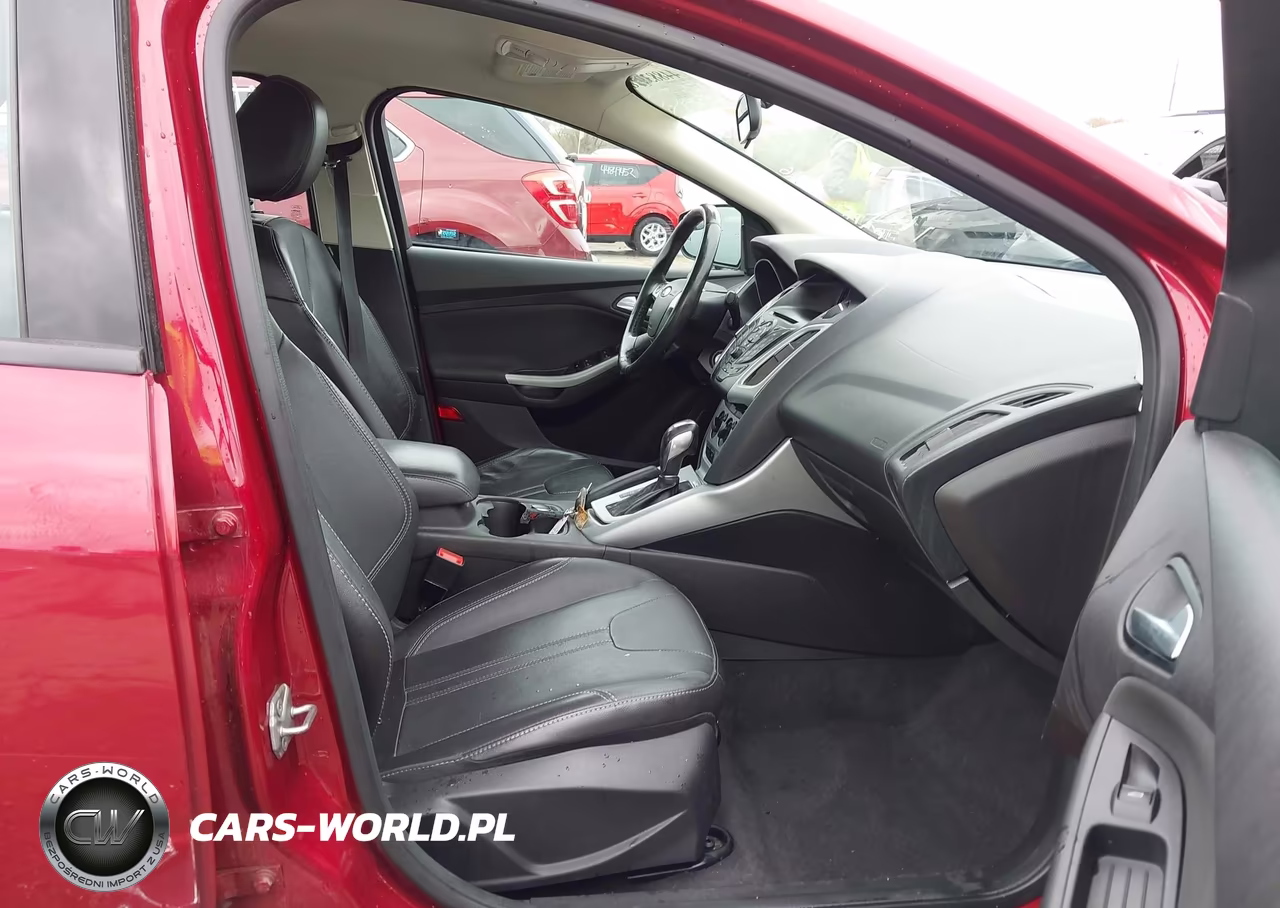 2014 Ford Focus Se VIN:1FADP3F28EL181433 - 5