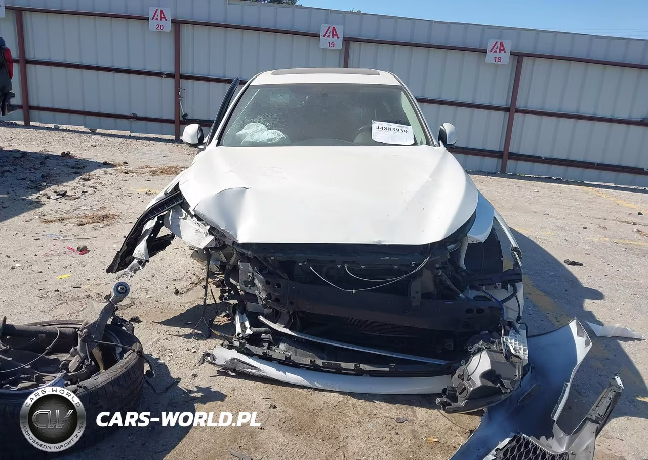 2018 Infiniti Q50 3.0T Luxe VIN:JN1EV7APXJM592421 - 11