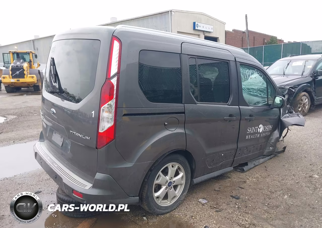 2017 Ford Transit Connect Titanium VIN:NM0AE8G74H1308105 - 4