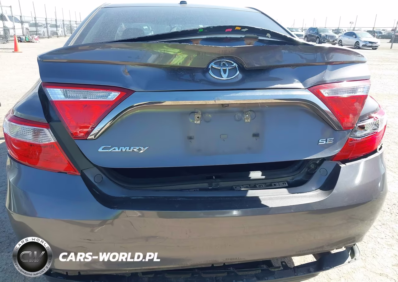 2017 Toyota Camry Se VIN:4T1BF1FK6HU667953 - 17