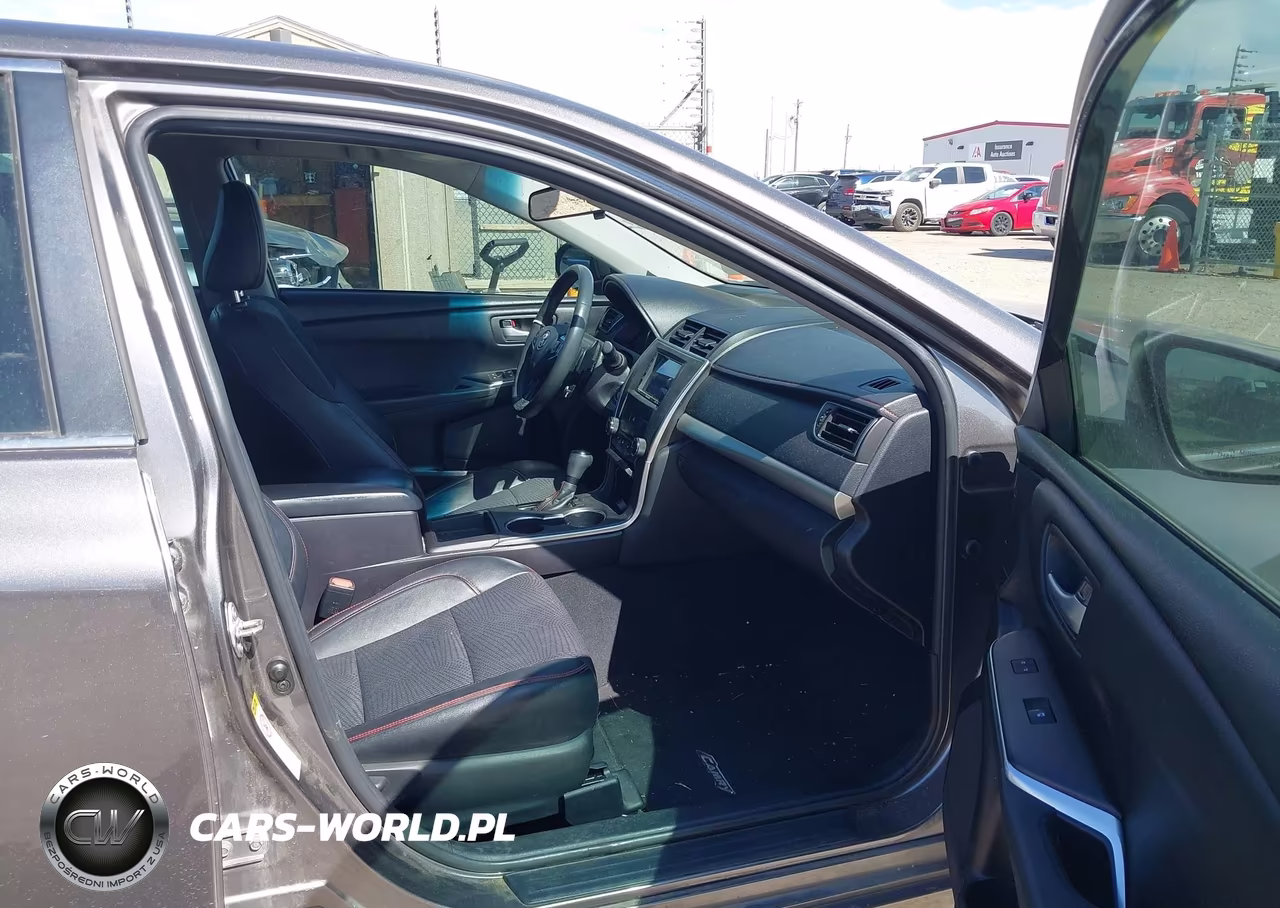 2017 Toyota Camry Se VIN:4T1BF1FK6HU667953 - 5