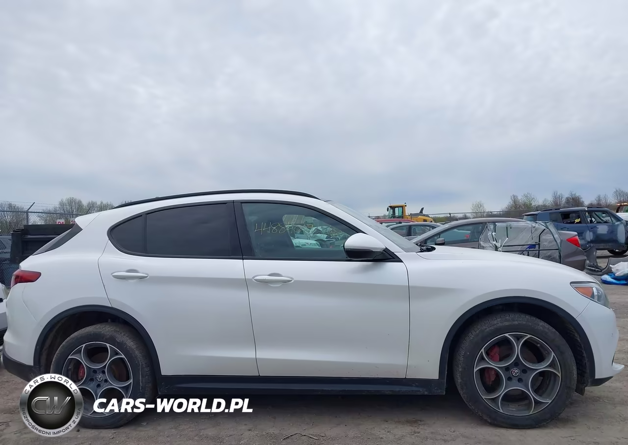 2018 Alfa Romeo Stelvio Ti Sport Awd VIN:ZASFAKNN0J7C00285 - 13