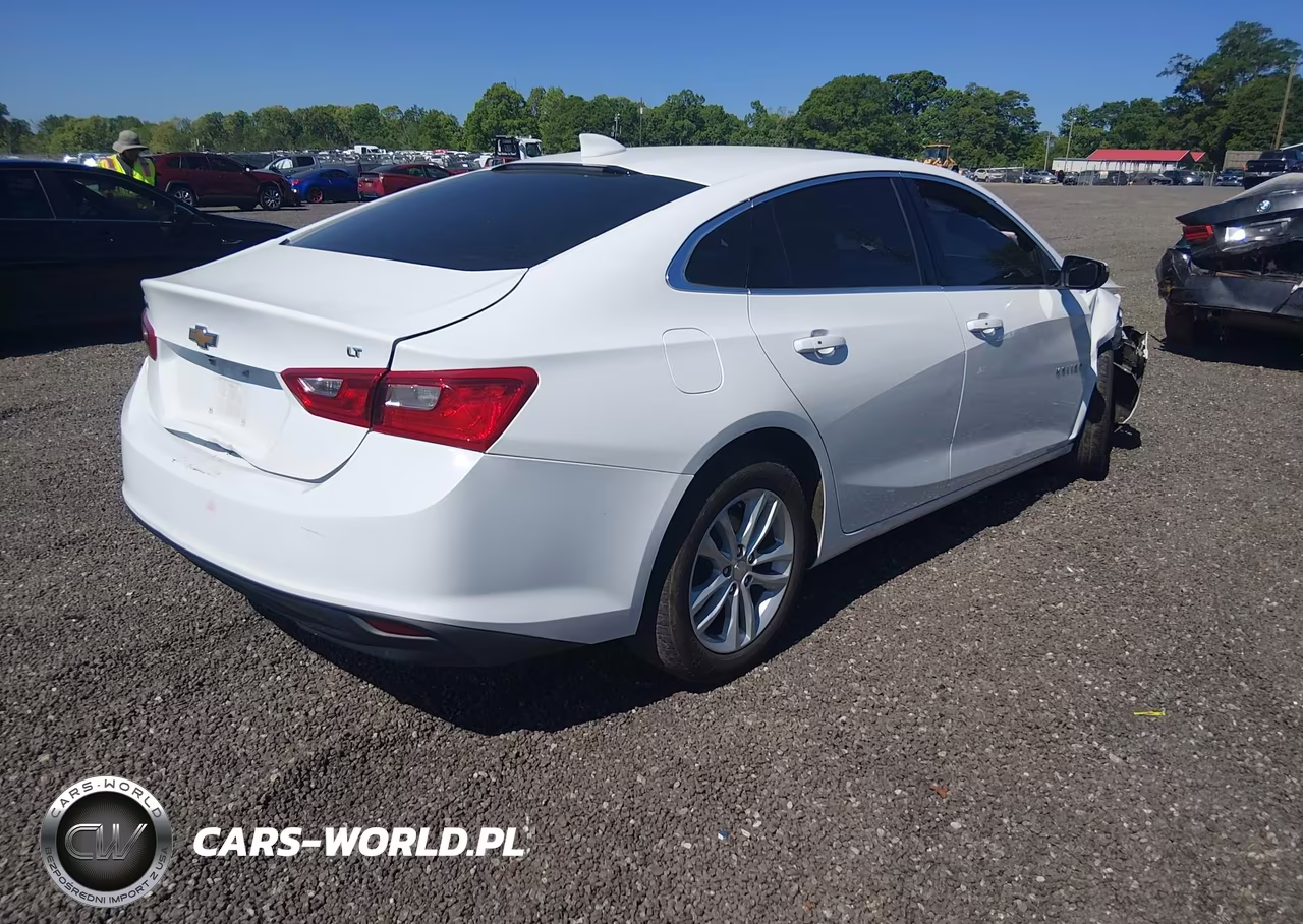 2017 Chevrolet Malibu Lt VIN:1G1ZE5ST9HF131099 - 4
