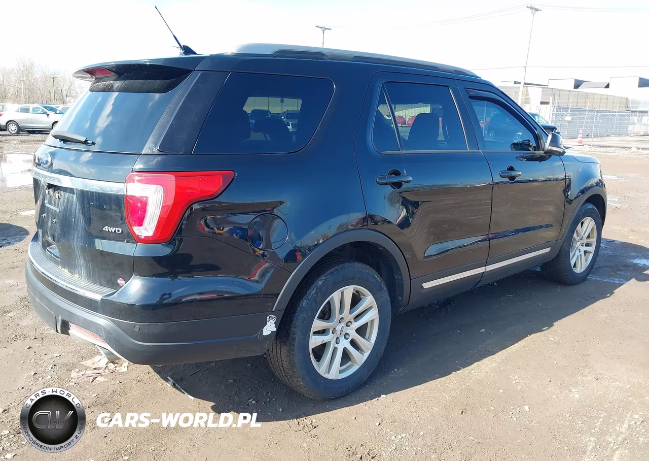 2018 Ford Explorer Xlt VIN:1FM5K8D87JGB16234 - 4