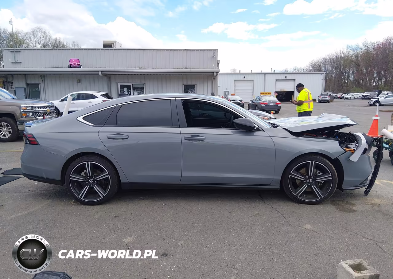 2025 Honda Accord Hybrid Sport VIN:1HGCY2F54SA075397 - 13