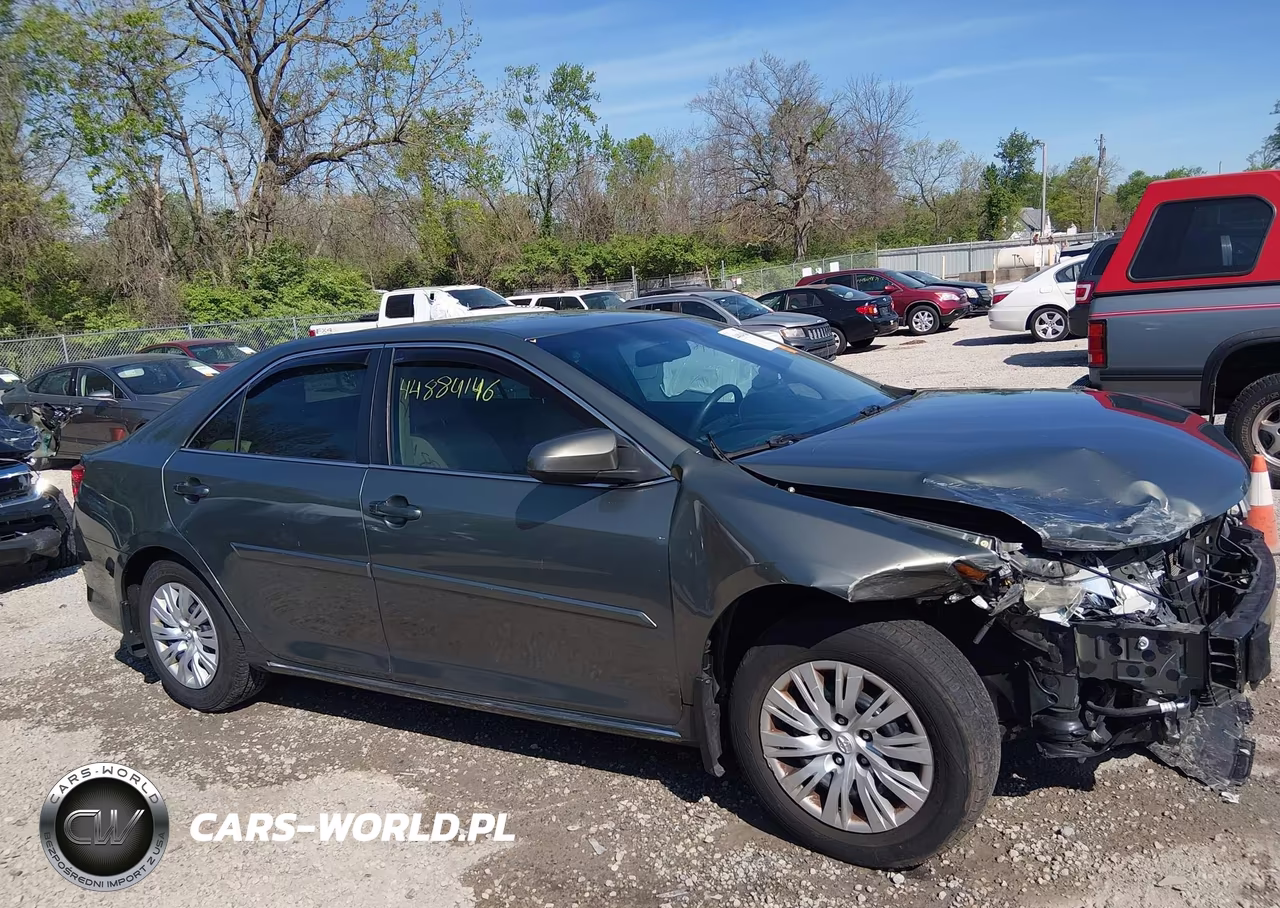 2014 Toyota Camry Le VIN:4T1BF1FK3EU846284 - 14