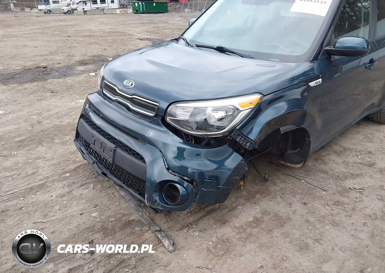 2017 Kia Soul + VIN:KNDJP3A5XH7438720 - 6