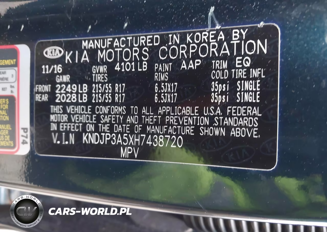 2017 Kia Soul + VIN:KNDJP3A5XH7438720 - 9