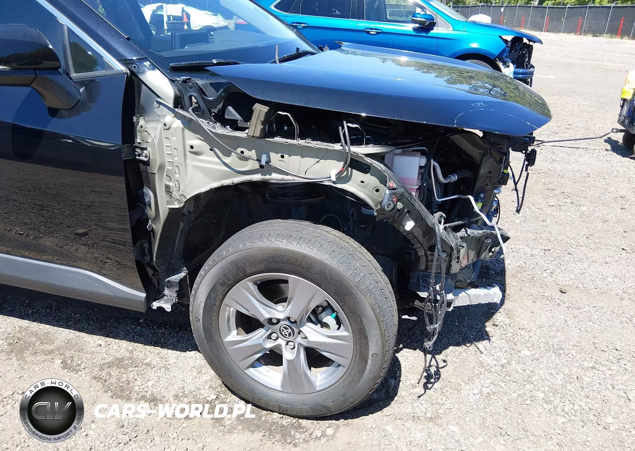 2022 Toyota Rav4 Xle VIN:2T3W1RFV0NC185847 - 19