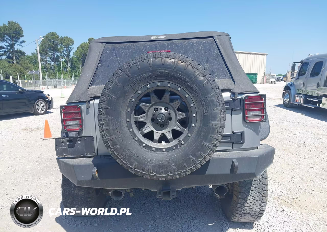 2017 Jeep Wrangler Unlimited Sport 4X4 VIN:1C4BJWDG4HL539425 - 16