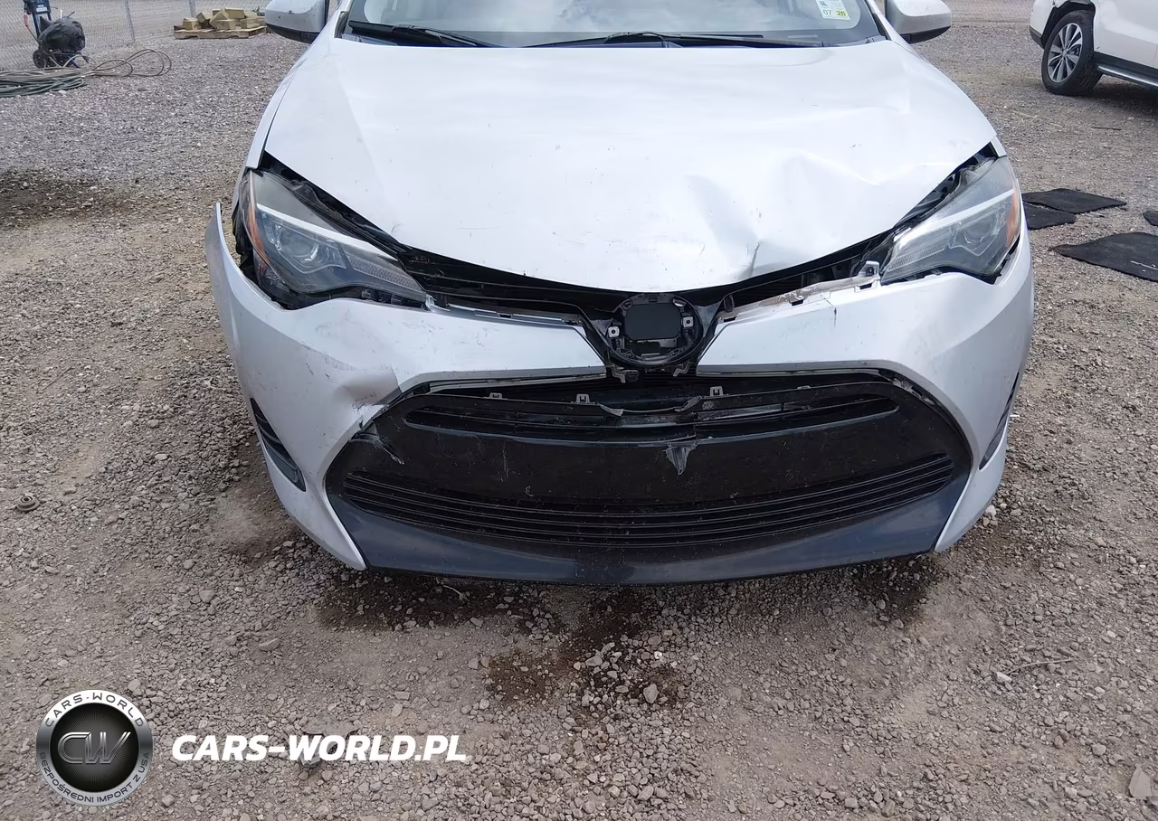 2018 Toyota Corolla Le VIN:5YFBURHE6JP844097 - 6