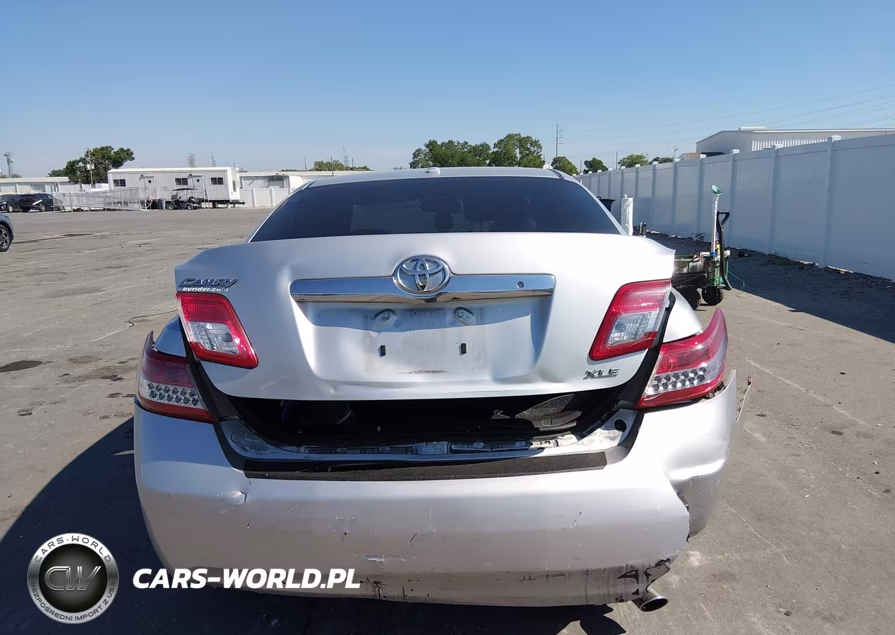 2011 Toyota Camry Xle VIN:4T1BF3EK3BU229718 - 16