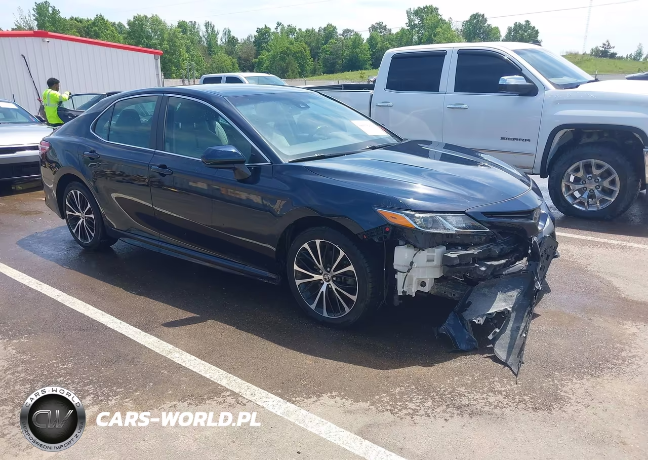 2020 Toyota Camry Se