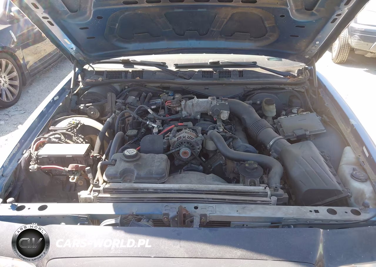2007 Ford Crown Victoria Police-Police Interceptor VIN:2FAHP71W37X117728 - 10