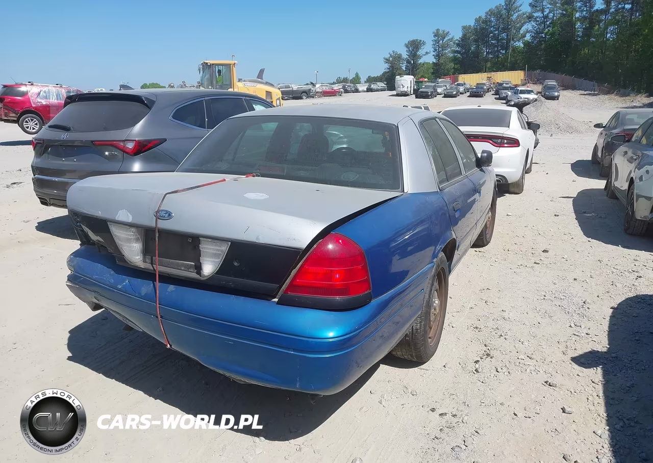 2007 Ford Crown Victoria Police-Police Interceptor VIN:2FAHP71W37X117728 - 4