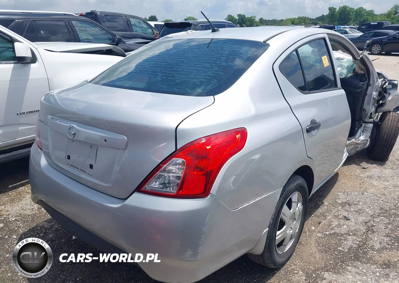 2015 Nissan Versa 1.6 S VIN:3N1CN7AP4FL860002 - 4