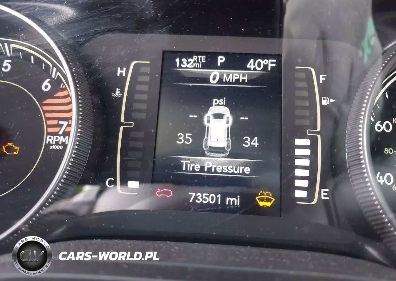 2019 Jeep Cherokee Latitude Plus Fwd VIN:1C4PJLLB0KD220132 - 16
