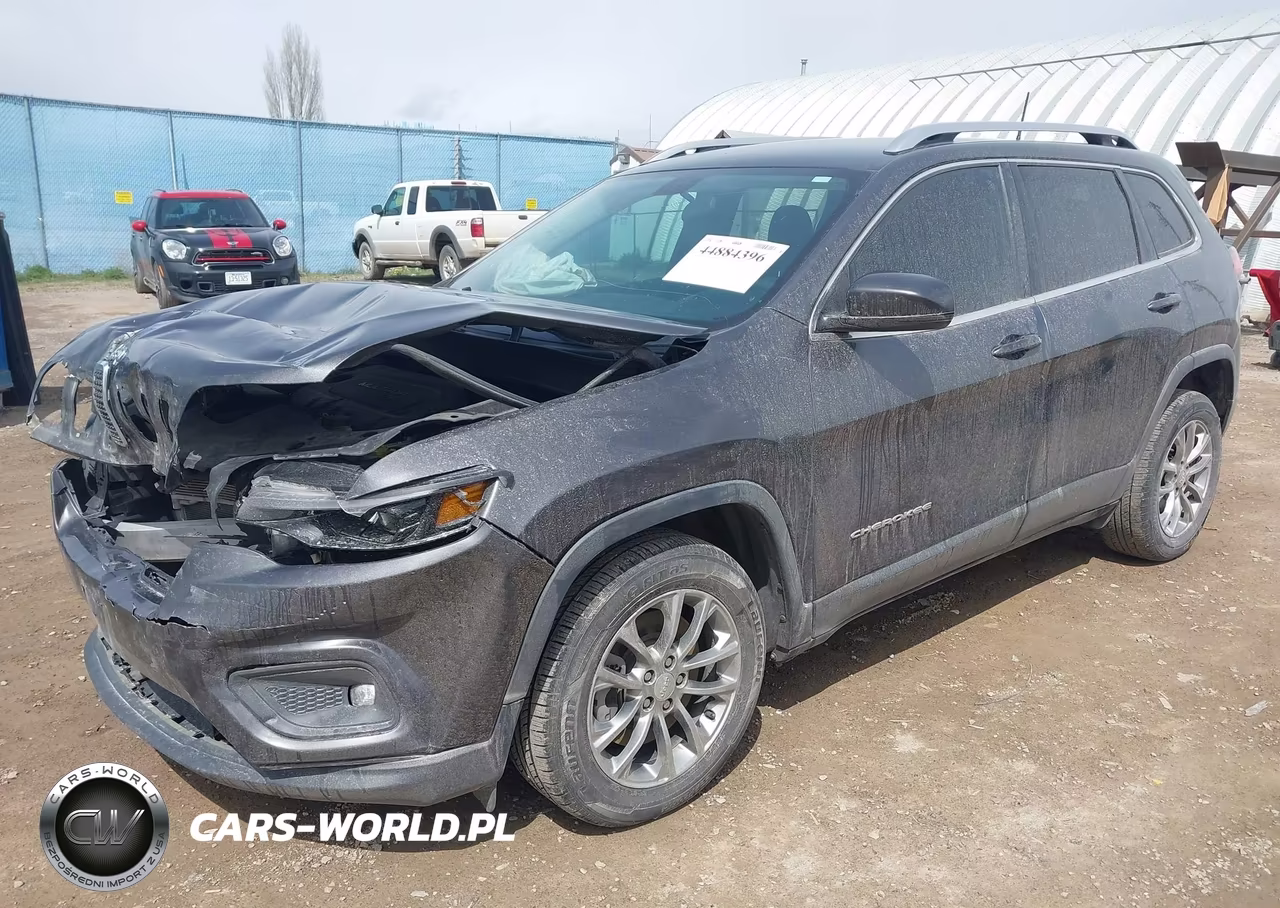 2019 Jeep Cherokee Latitude Plus Fwd VIN:1C4PJLLB0KD220132 - 2