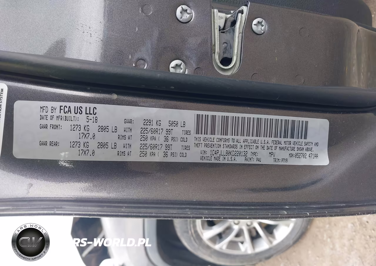 2019 Jeep Cherokee Latitude Plus Fwd VIN:1C4PJLLB0KD220132 - 9