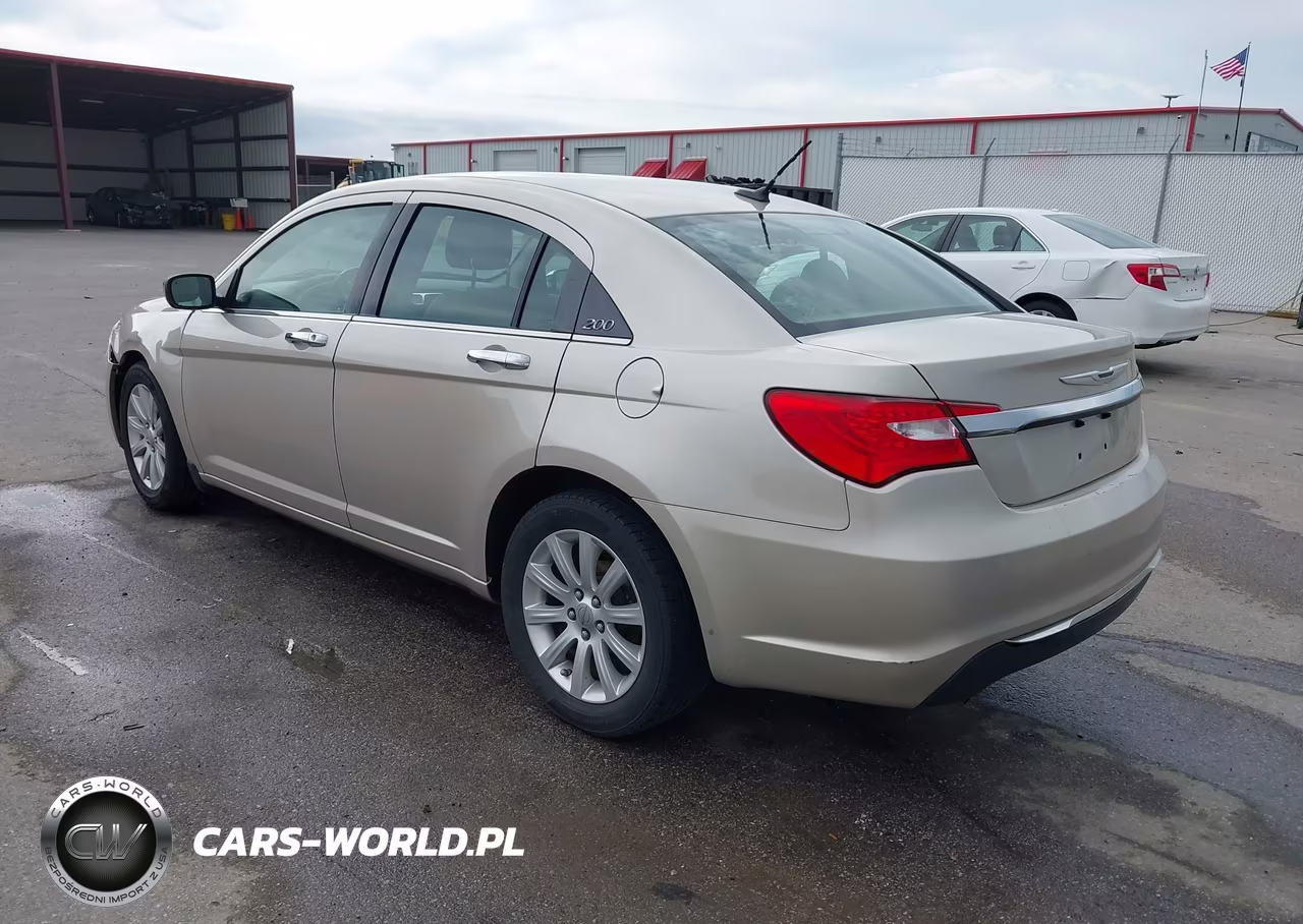 2013 Chrysler 200 Limited VIN:1C3CCBCGXDN667244 - 3