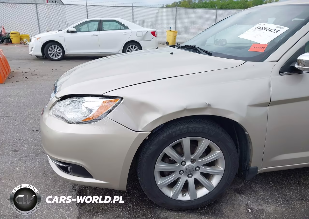 2013 Chrysler 200 Limited VIN:1C3CCBCGXDN667244 - 6