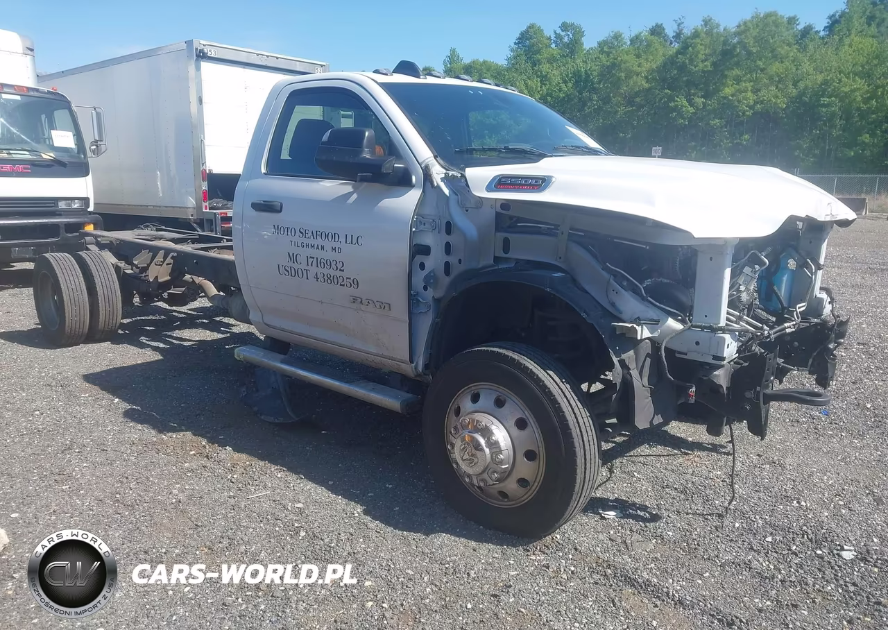 2022 Ram 5500 Chassis Tradesman-Slt