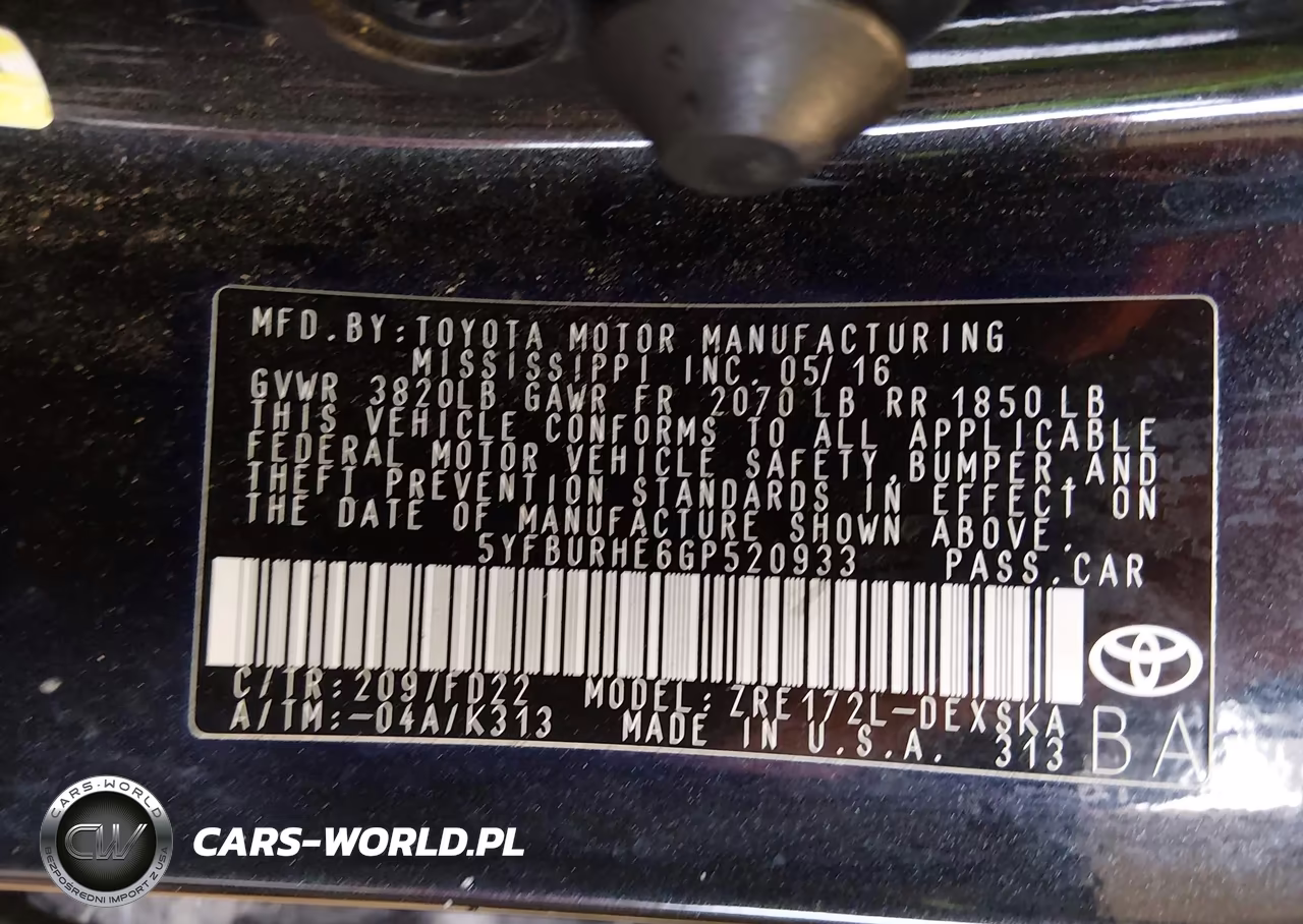 2016 Toyota Corolla S Plus VIN:5YFBURHE6GP520933 - 9