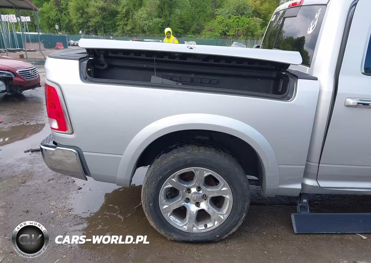2018 Ram 1500 Laramie 4X4 5'7 Box VIN:1C6RR7NT6JS208471 - 20
