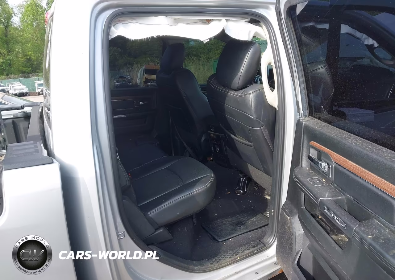 2018 Ram 1500 Laramie 4X4 5'7 Box VIN:1C6RR7NT6JS208471 - 8