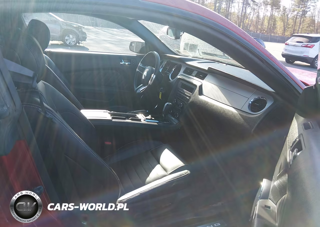 2013 Ford Mustang V6 Premium VIN:1ZVBP8AM3D5259947 - 5
