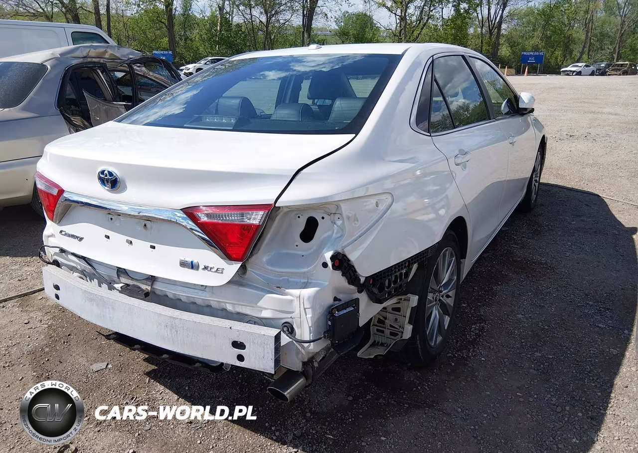 2015 Toyota Camry Hybrid Xle VIN:4T1BD1FK1FU147596 - 4