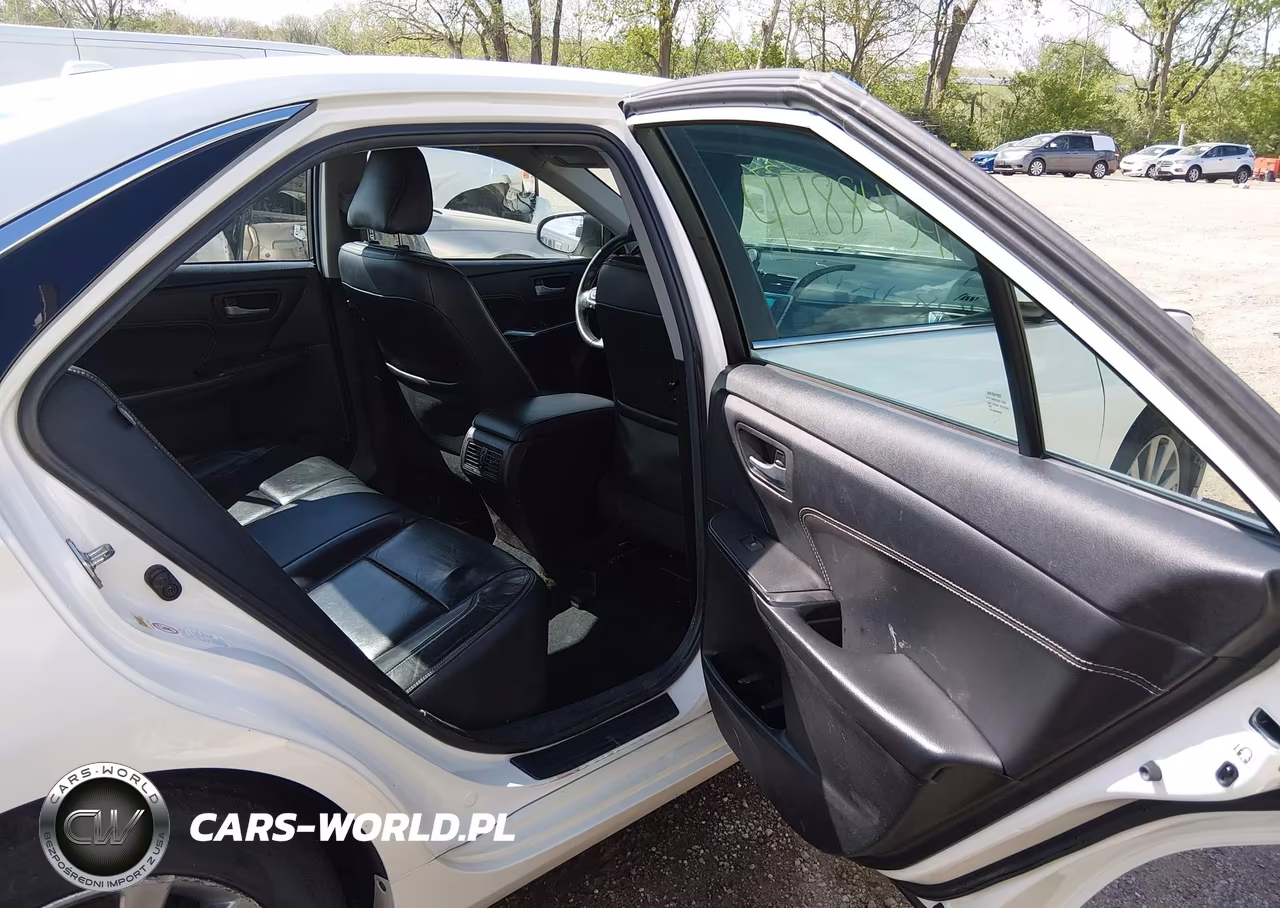 2015 Toyota Camry Hybrid Xle VIN:4T1BD1FK1FU147596 - 8