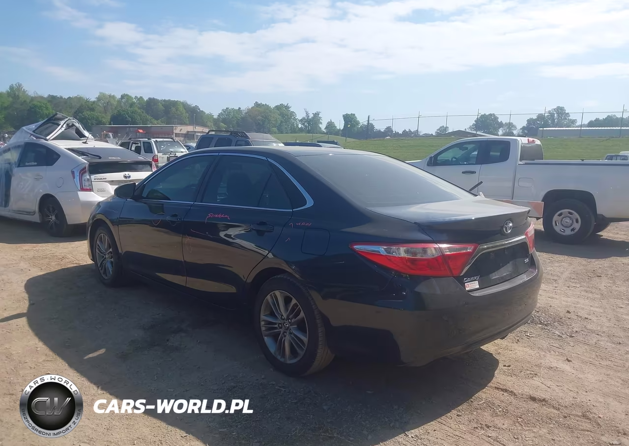 2017 Toyota Camry Se VIN:4T1BF1FK8HU353317 - 3