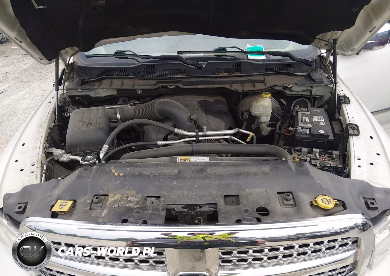 2016 Ram 1500 Laramie VIN:1C6RR7NT4GS301630 - 10
