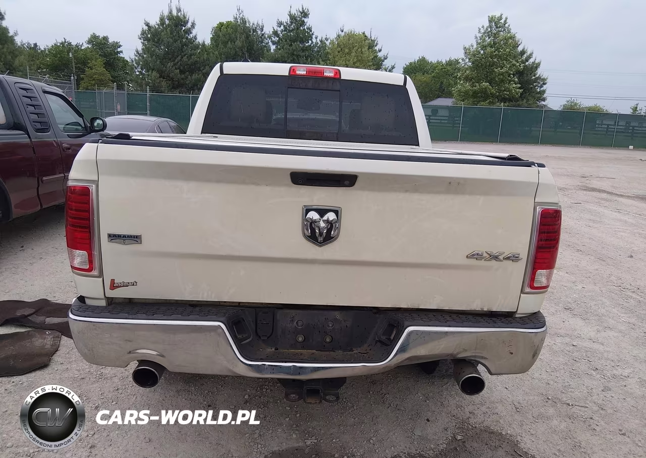 2016 Ram 1500 Laramie VIN:1C6RR7NT4GS301630 - 16