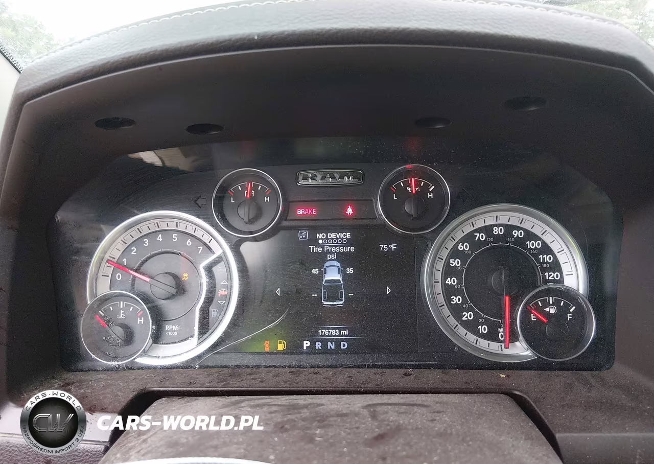 2016 Ram 1500 Laramie VIN:1C6RR7NT4GS301630 - 7